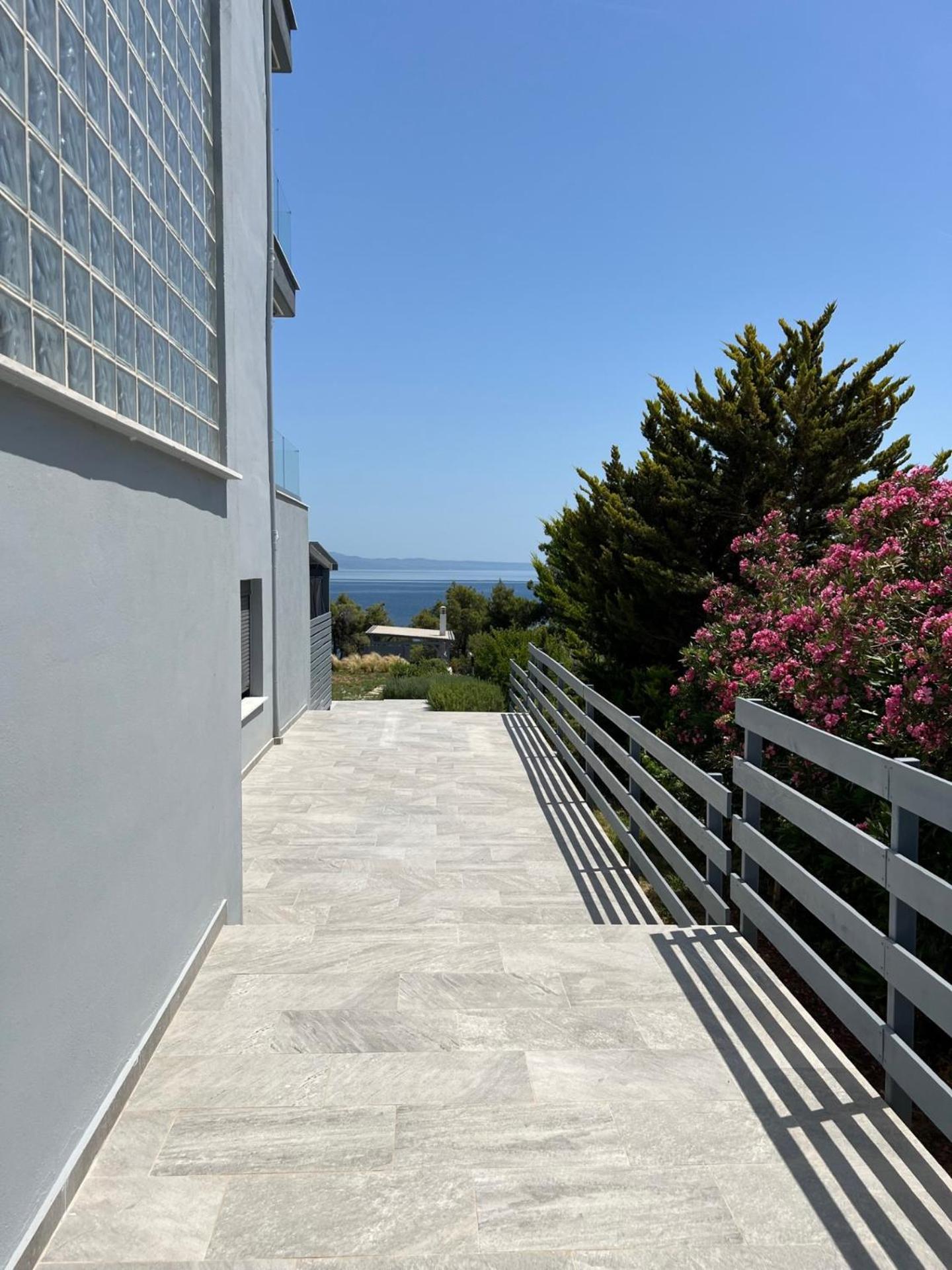 Ermojo Luxury Apartments Metokhion Patriotikon Exterior photo